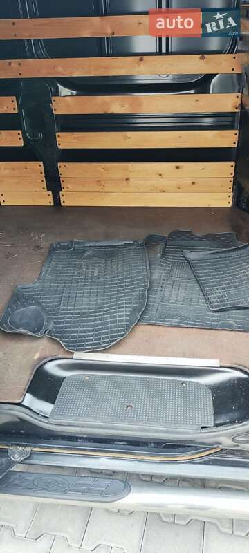 Вантажний фургон Opel Vivaro 2012 в Києві