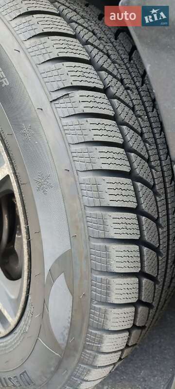 Вантажний фургон Opel Vivaro 2012 в Києві