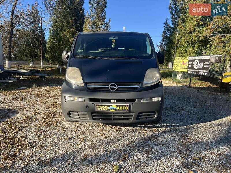 Вантажний фургон Opel Vivaro 2001 в Заліщиках
