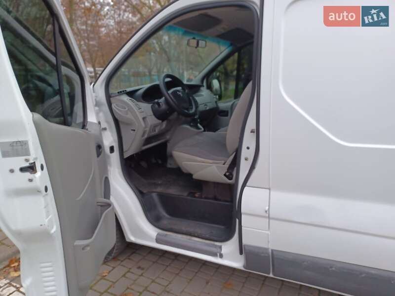 Грузовой фургон Opel Vivaro 2010 в Одессе фото 4 Грузовой фургон Opel Vivaro 2010 в Одессе