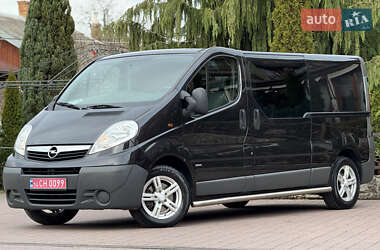 Мінівен Opel Vivaro 2012 в Стрию