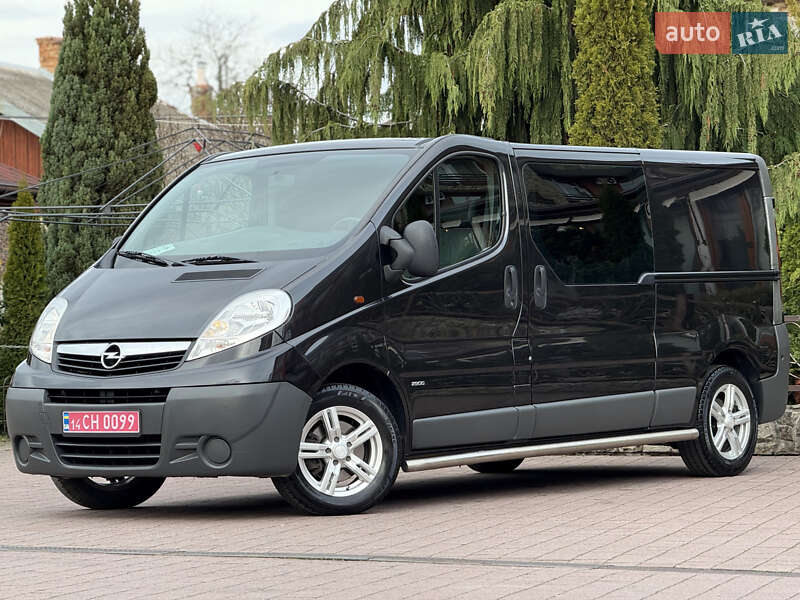 Opel Vivaro 2012