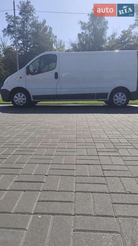 Грузовой фургон Opel Vivaro 2011 в Киеве фото 13 Грузовой фургон Opel Vivaro 2011 в Киеве