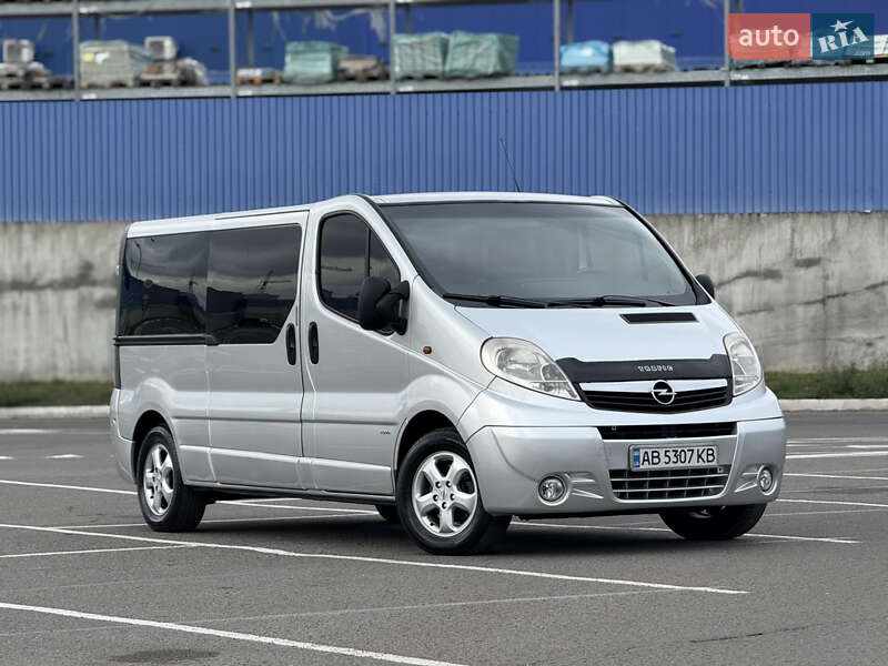 Минивэн Opel Vivaro 2009 в Виннице