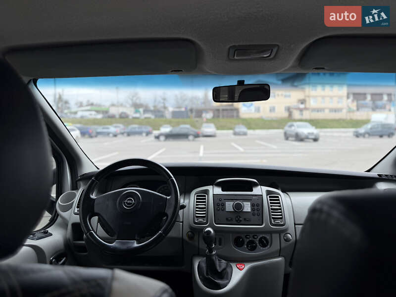 Минивэн Opel Vivaro 2009 в Виннице