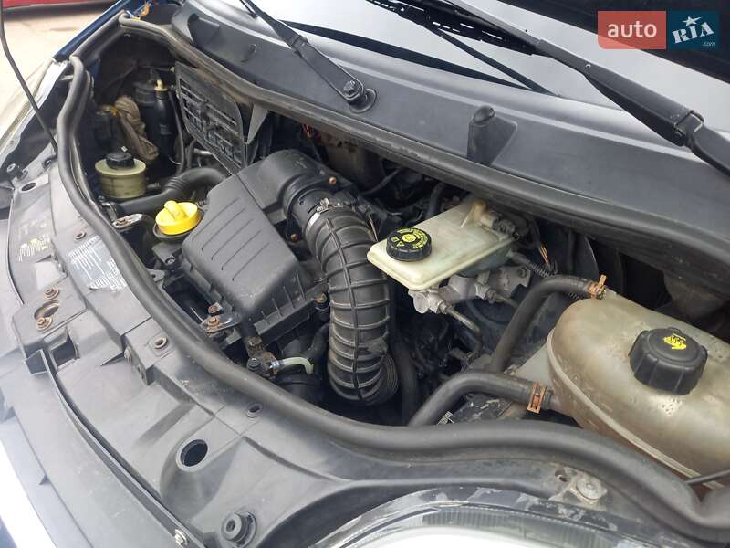 Минивэн Opel Vivaro 2011 в Черкассах