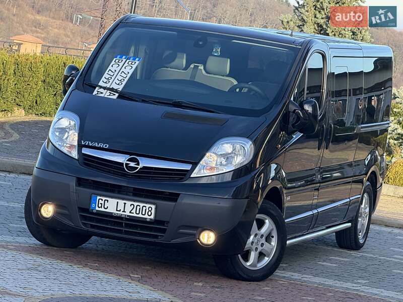 Минивэн Opel Vivaro 2011 в Дрогобыче