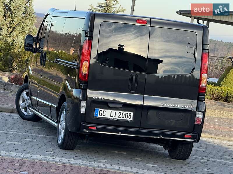 Минивэн Opel Vivaro 2011 в Дрогобыче