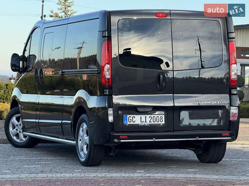 Минивэн Opel Vivaro 2011 в Дрогобыче