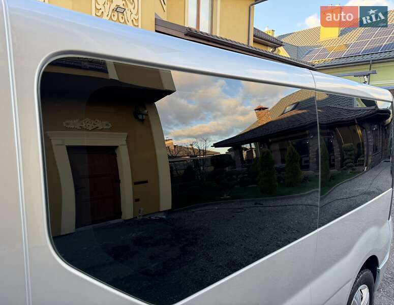 Минивэн Opel Vivaro 2012 в Львове