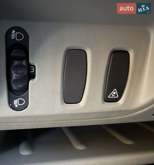 Минивэн Opel Vivaro 2012 в Львове