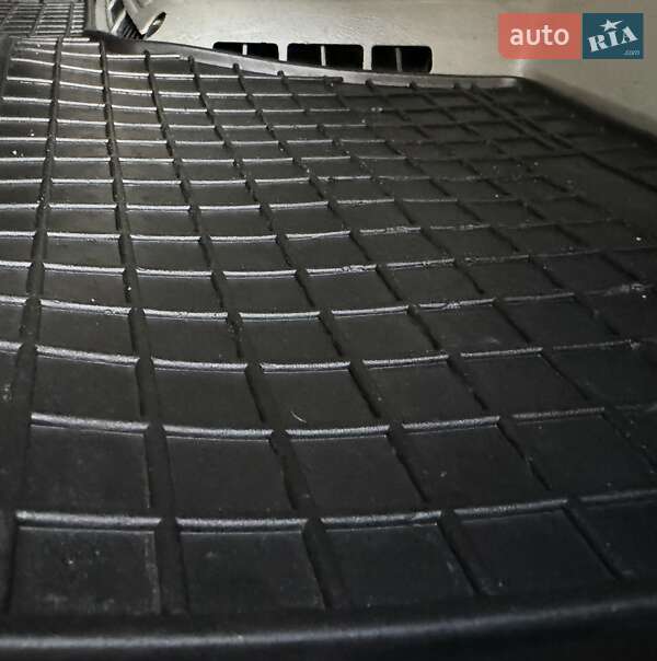 Минивэн Opel Vivaro 2012 в Львове