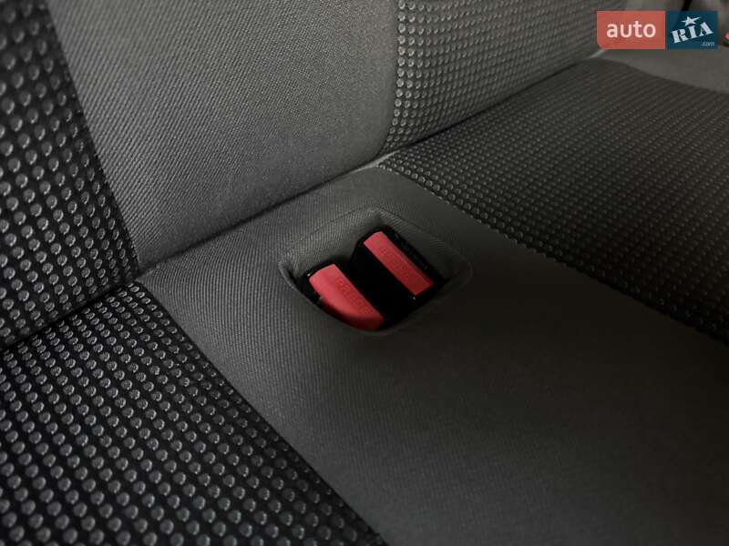 Минивэн Opel Vivaro 2012 в Львове