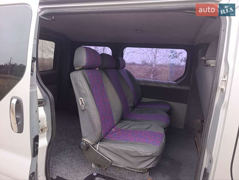 Минивэн Opel Vivaro 2010 в Ахтырке
