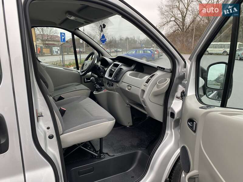 Минивэн Opel Vivaro 2013 в Виннице