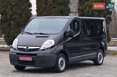 Минивэн Opel Vivaro 2012 в Дубно