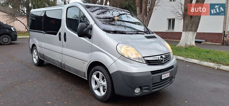 Хетчбек Opel Vivaro 2011 в Луцьку
