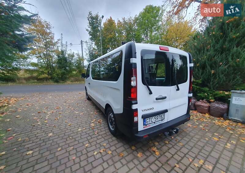 Минивэн Opel Vivaro 2016 в Киеве