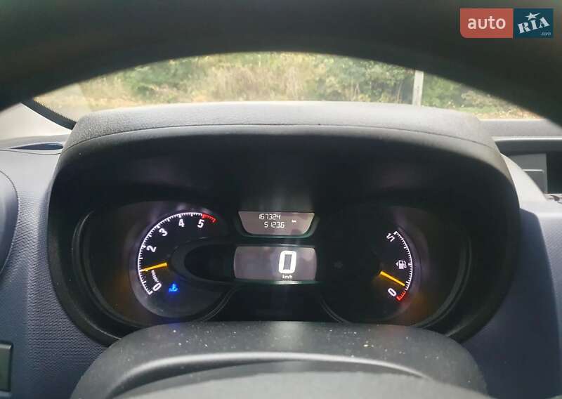 Минивэн Opel Vivaro 2016 в Киеве