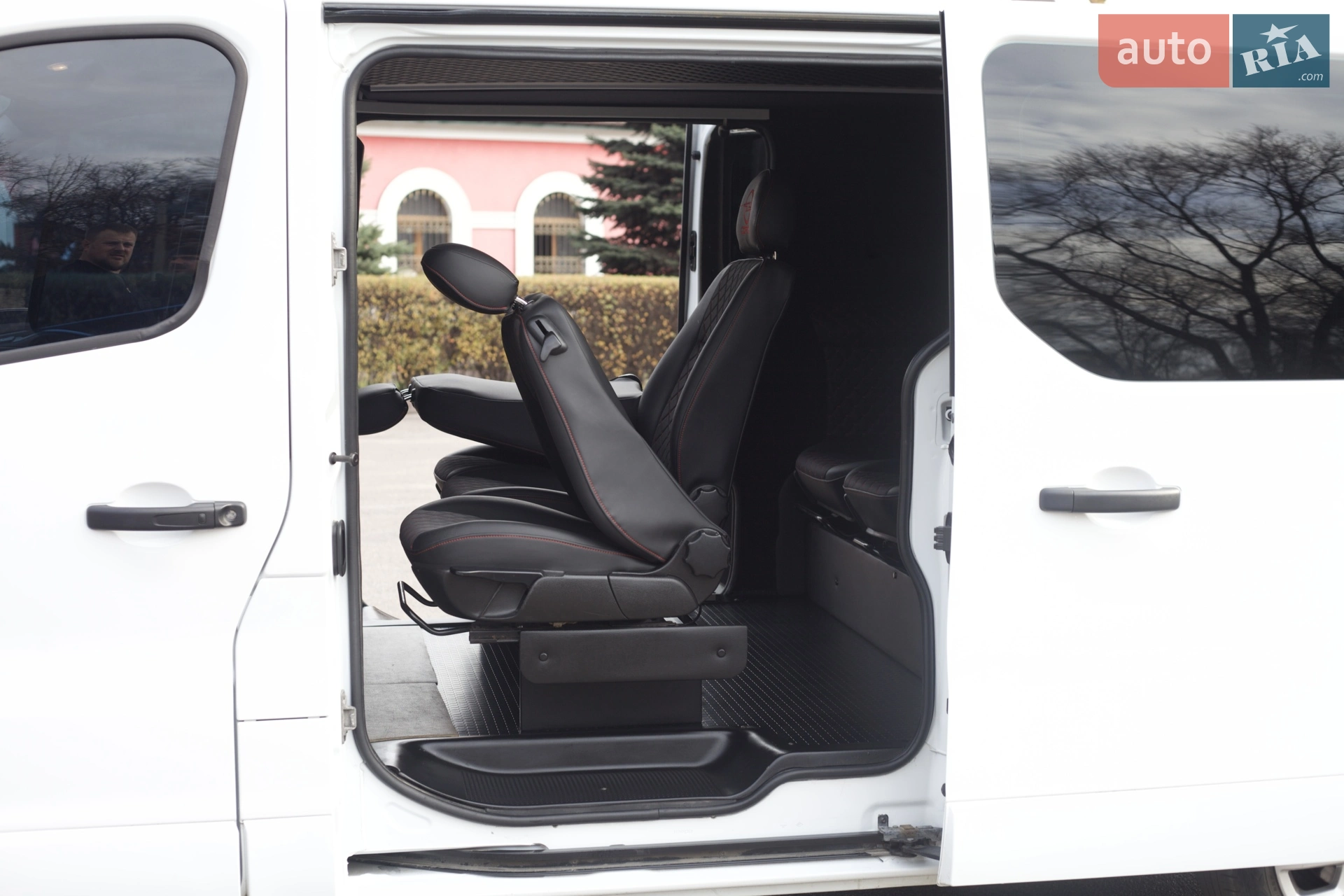 2017 Opel Vivaro - мініатюра 10