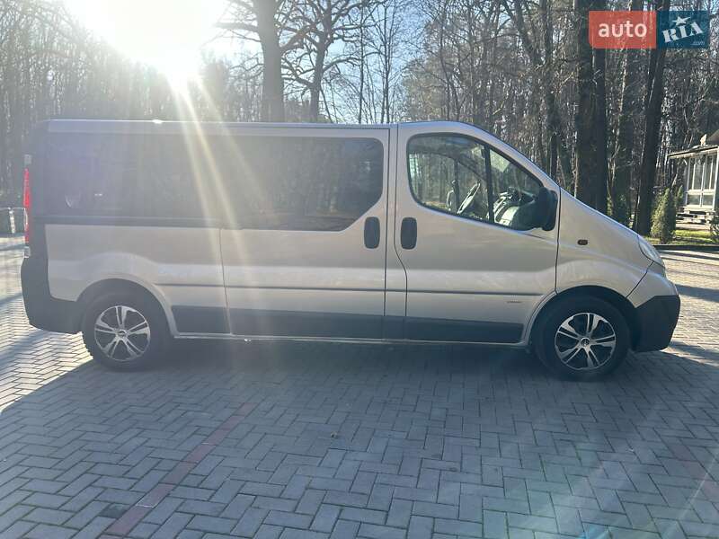 Минивэн Opel Vivaro 2014 в Луцке