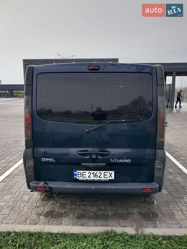 Мінівен Opel Vivaro 2002 в Новій Одесі