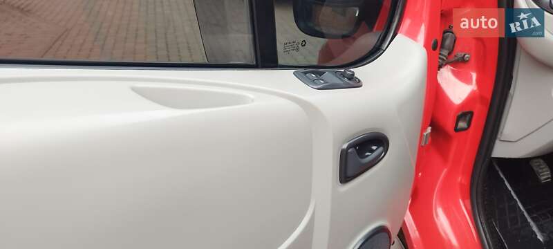 Грузовой фургон Opel Vivaro 2013 в Радомышле фото 15 Грузовой фургон Opel Vivaro 2013 в Радомышле