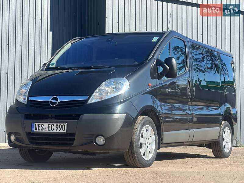 Мінівен Opel Vivaro 2008 в Дубні