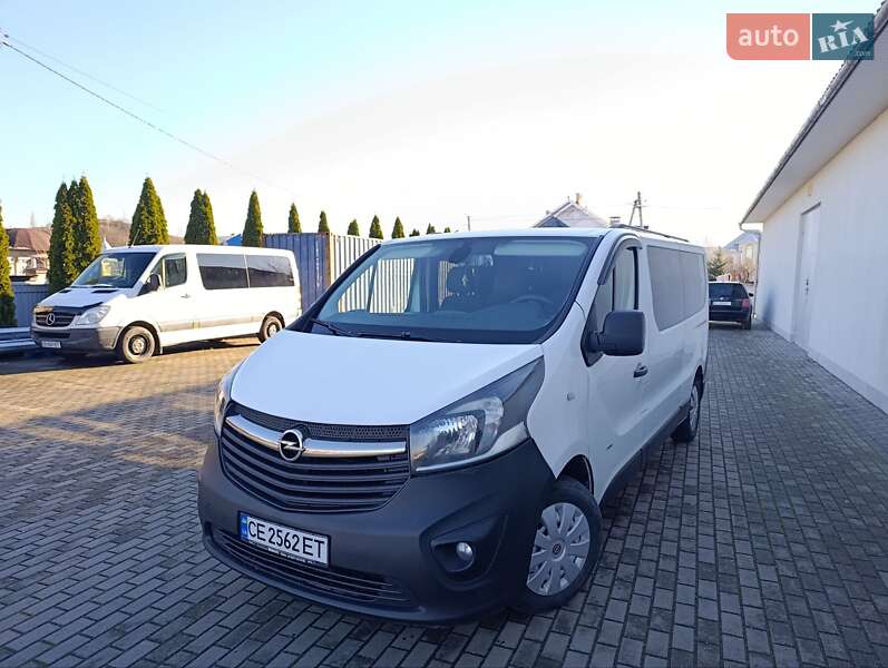 Минивэн Opel Vivaro 2015 в Черновцах
