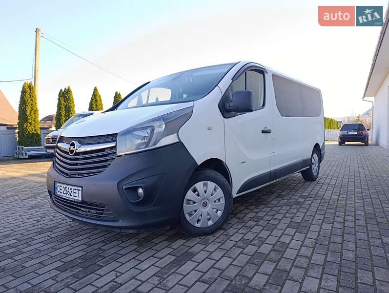 Минивэн Opel Vivaro 2015 в Черновцах