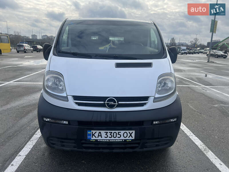 Минивэн Opel Vivaro 2004 в Киеве фото Минивэн Opel Vivaro 2004 в Киеве