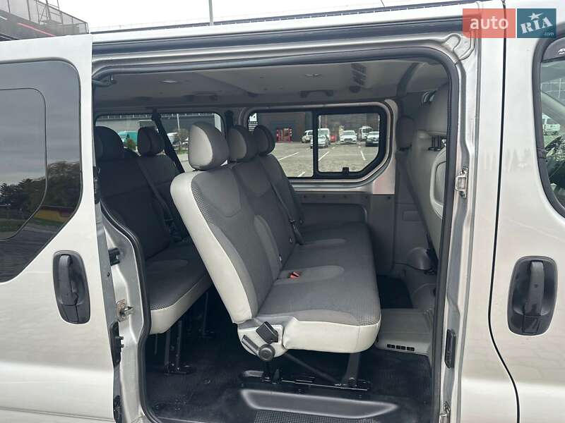 Минивэн Opel Vivaro 2013 в Луцке