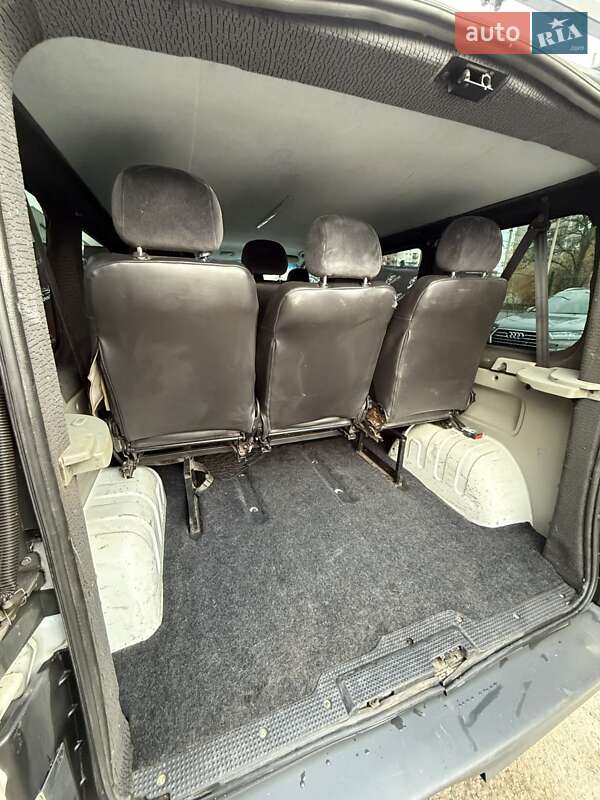 Минивэн Opel Vivaro 2011 в Сумах