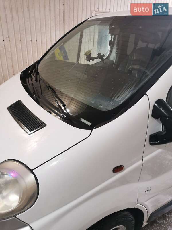 Минивэн Opel Vivaro 2004 в Хмельнике