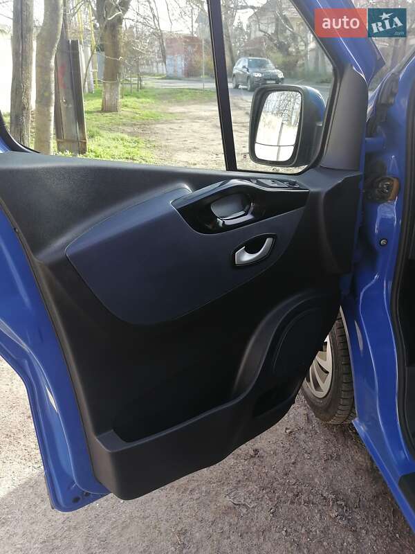 Грузовой фургон Opel Vivaro 2014 в Одессе