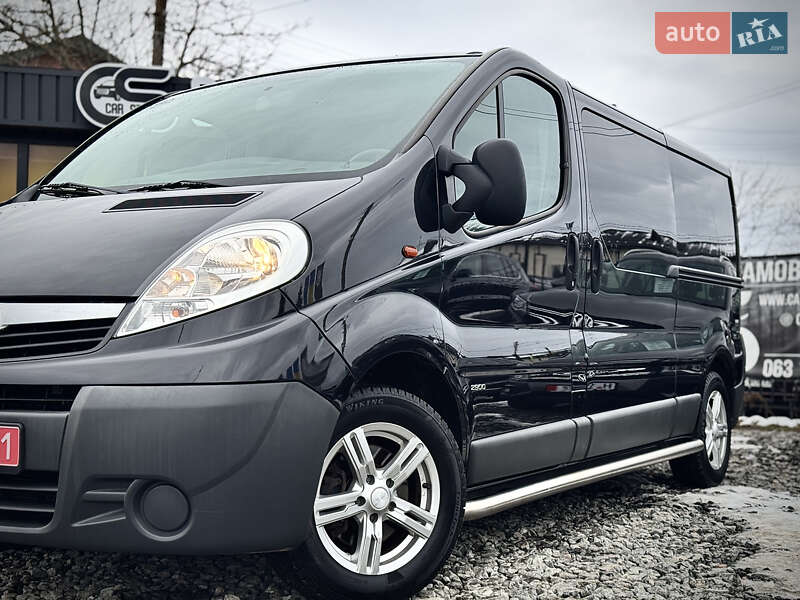 Минивэн Opel Vivaro 2012 в Стрые