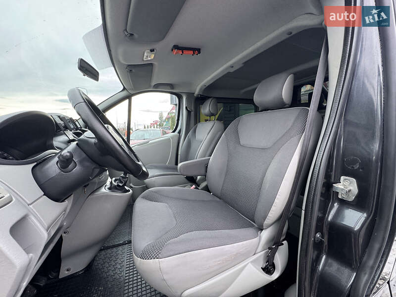 Минивэн Opel Vivaro 2012 в Стрые