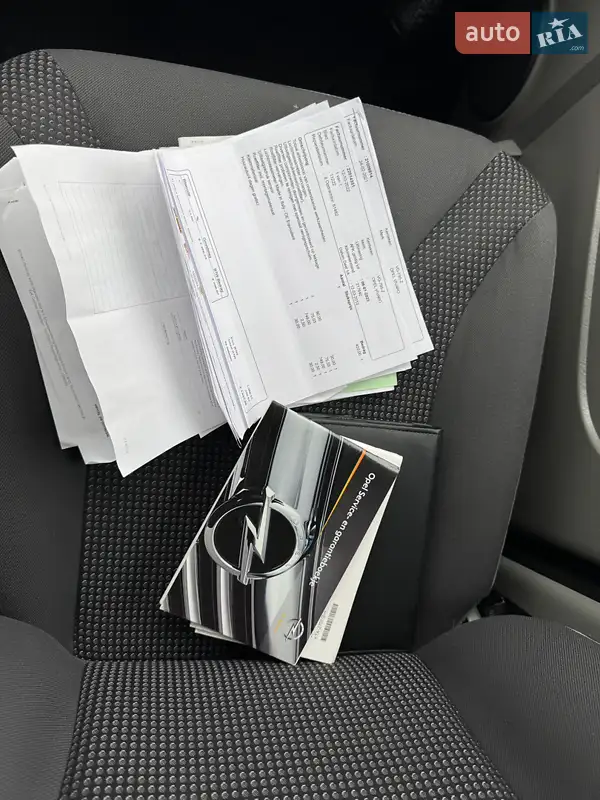 Минивэн Opel Vivaro 2012 в Стрые документ