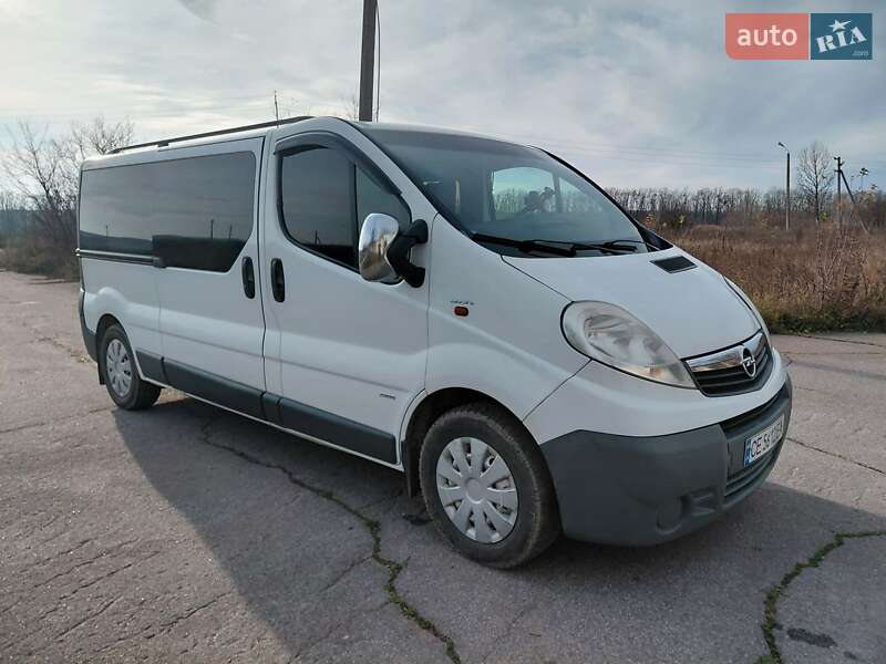 Минивэн Opel Vivaro 2007 в Новоднестровске