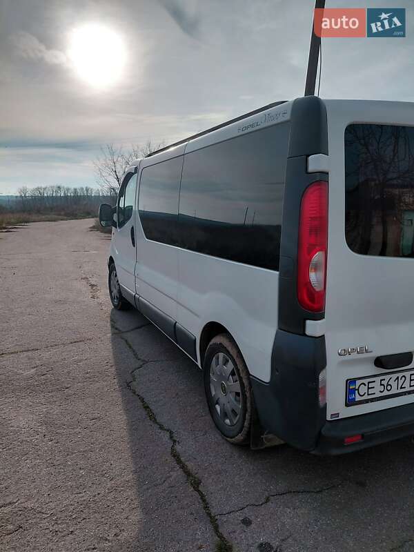 Минивэн Opel Vivaro 2007 в Новоднестровске