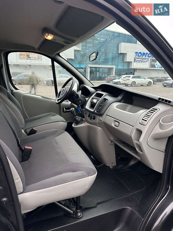 Минивэн Opel Vivaro 2014 в Ковеле