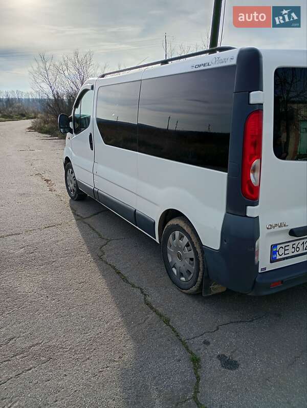 Минивэн Opel Vivaro 2007 в Новоднестровске
