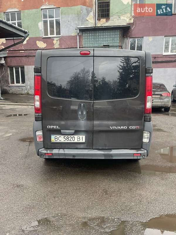 Мікроавтобус вантажний (до 3,5т) Opel Vivaro 2012 в Львові