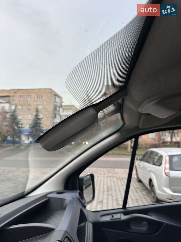 Мінівен Opel Vivaro 2017 в Дубні