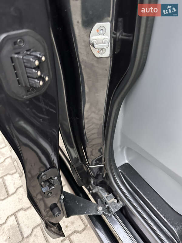 Мінівен Opel Vivaro 2017 в Дубні