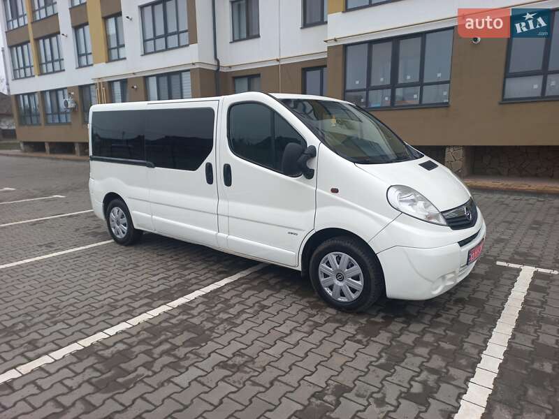 Минивэн Opel Vivaro 2010 в Ковеле