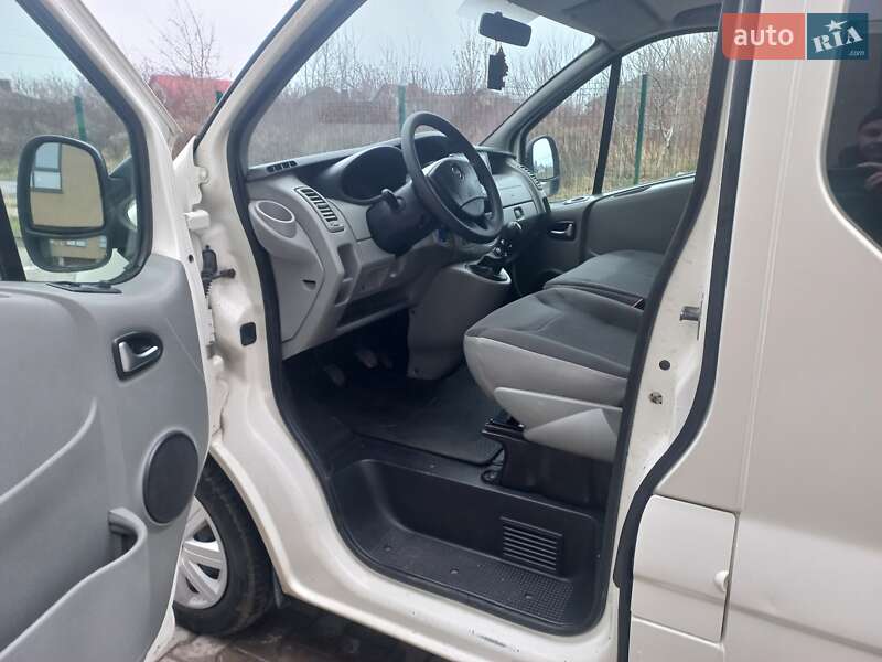 Минивэн Opel Vivaro 2010 в Ковеле