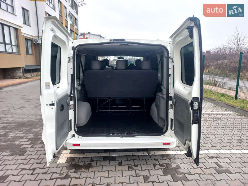 Минивэн Opel Vivaro 2010 в Ковеле