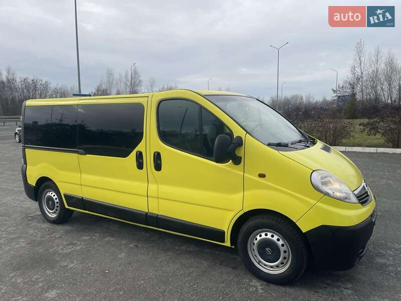 Мінівен Opel Vivaro 2009 в Звягелі