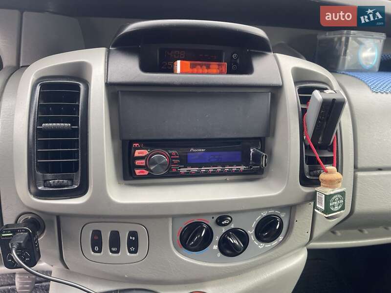 Мінівен Opel Vivaro 2009 в Звягелі